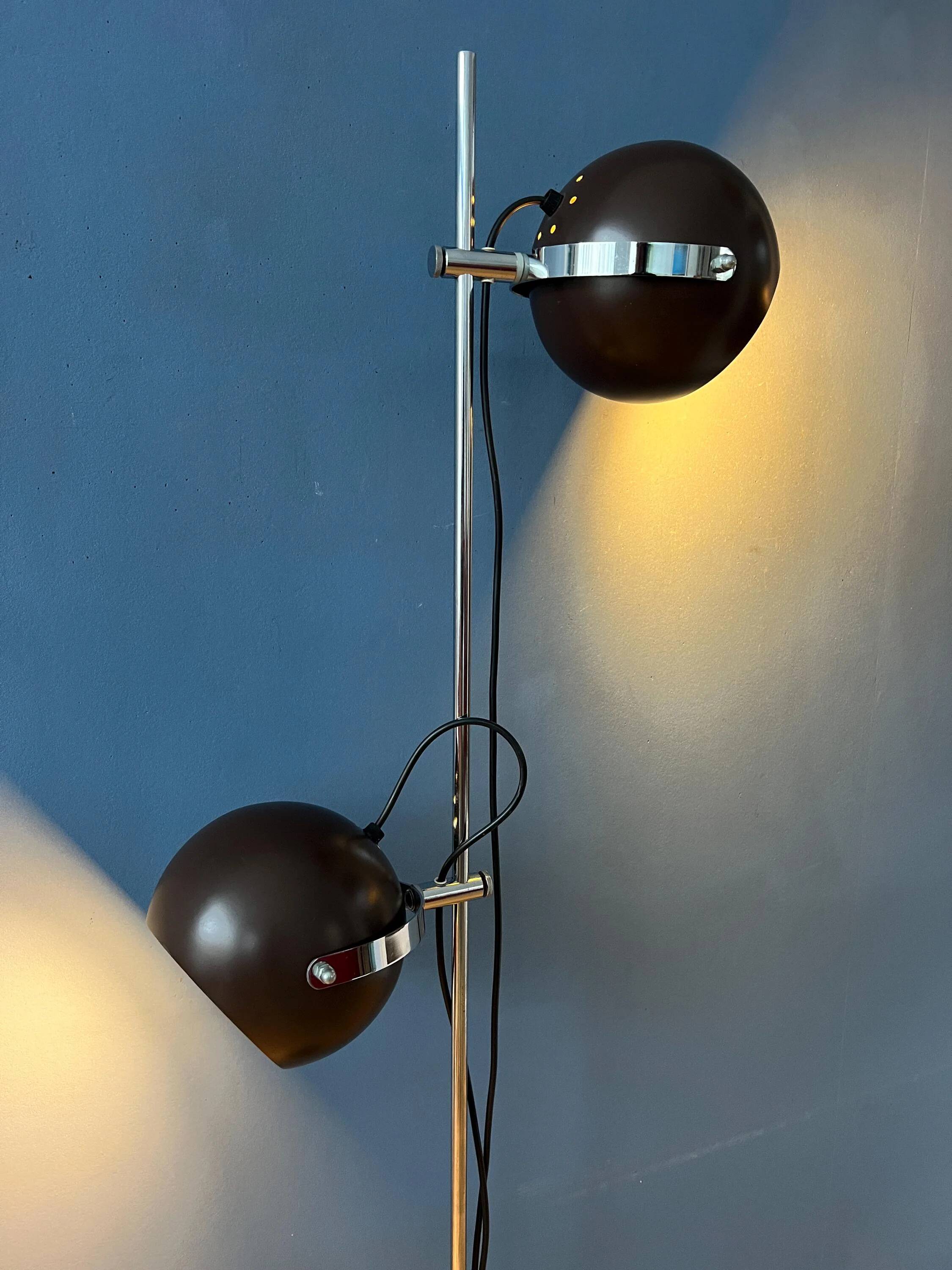 Space Age Mid-Century "eyeball" brown floor lamp