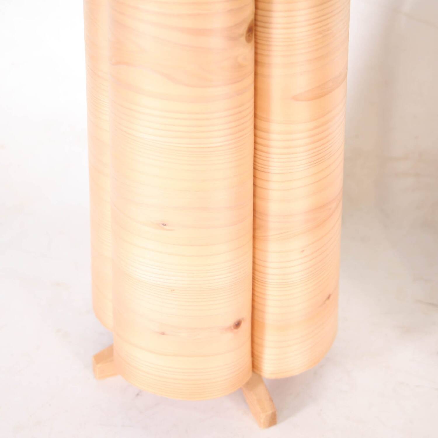 Pair of wooden lamps