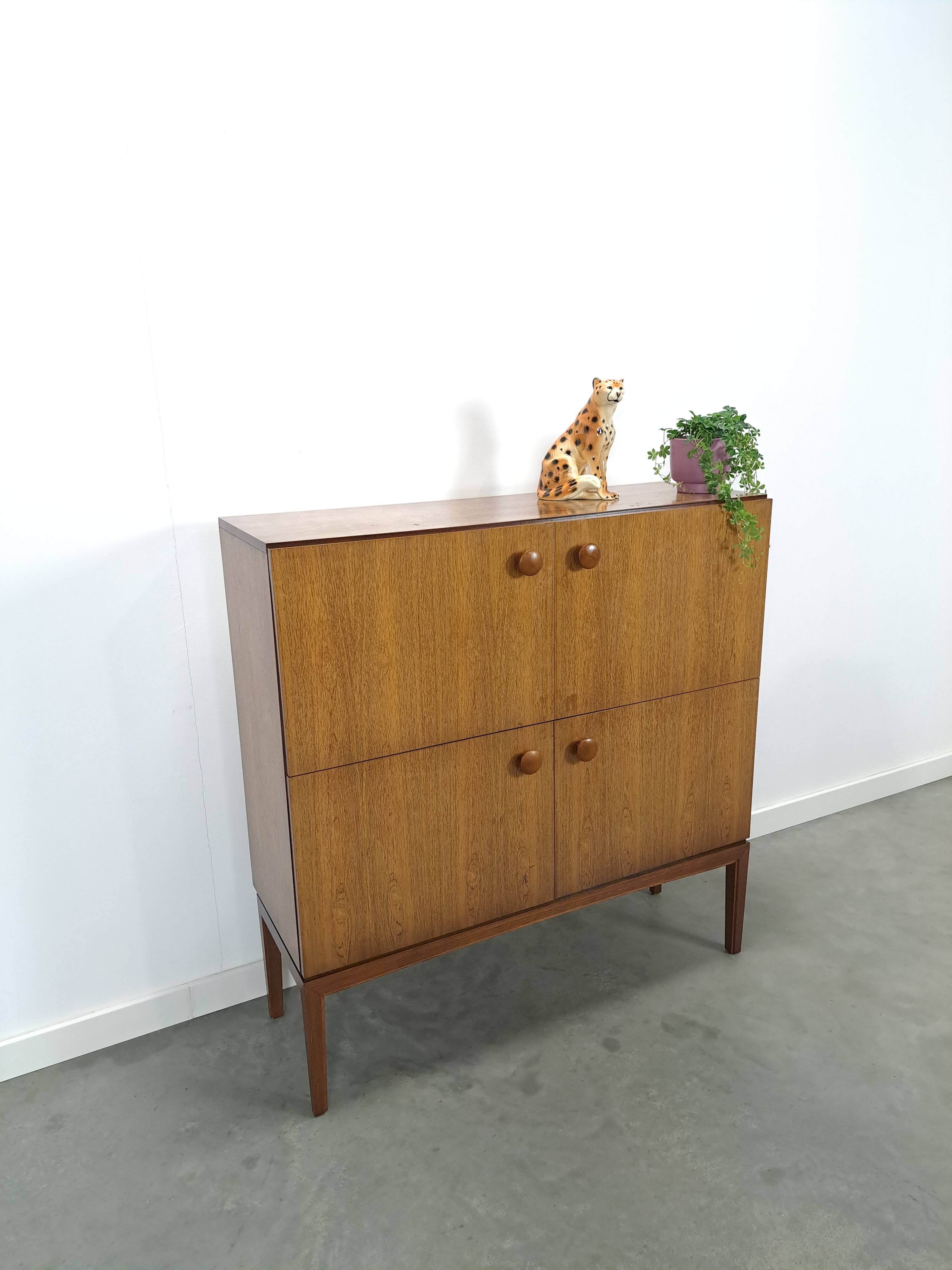 Palissander fineer Palette Möbel kast met 4 vakken en ronde grepen