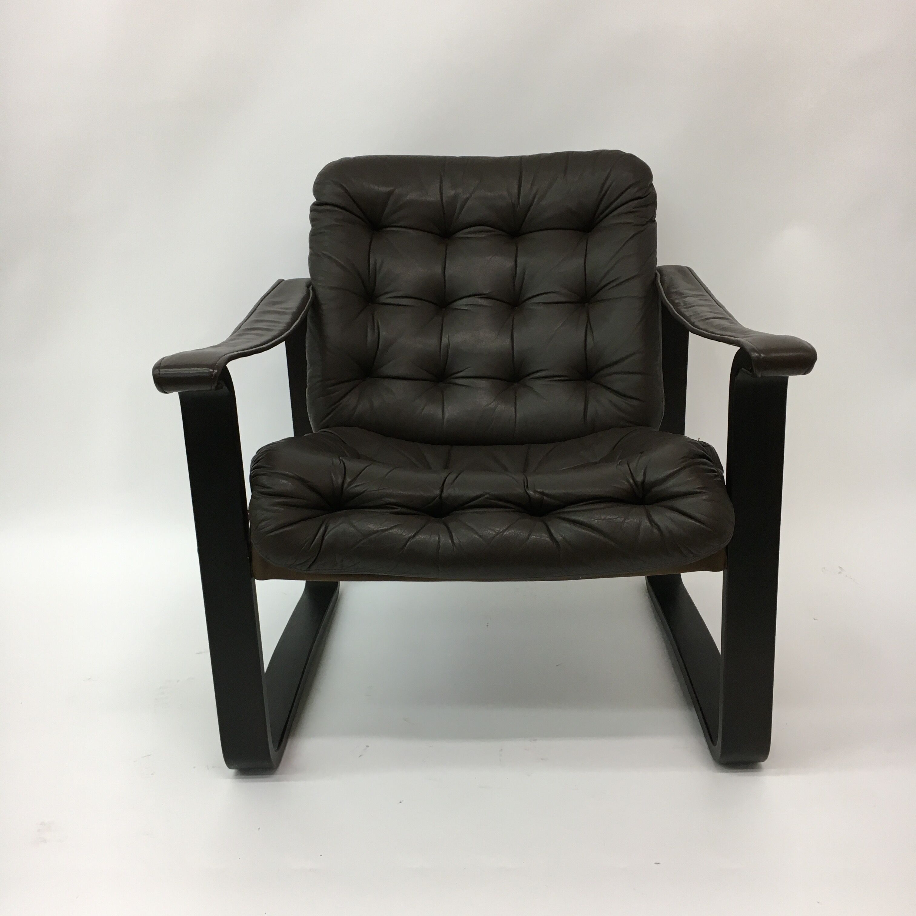 Mid-century safari lounge chair design by Oy Bj Dahlqvist ab, Finland, 1970s