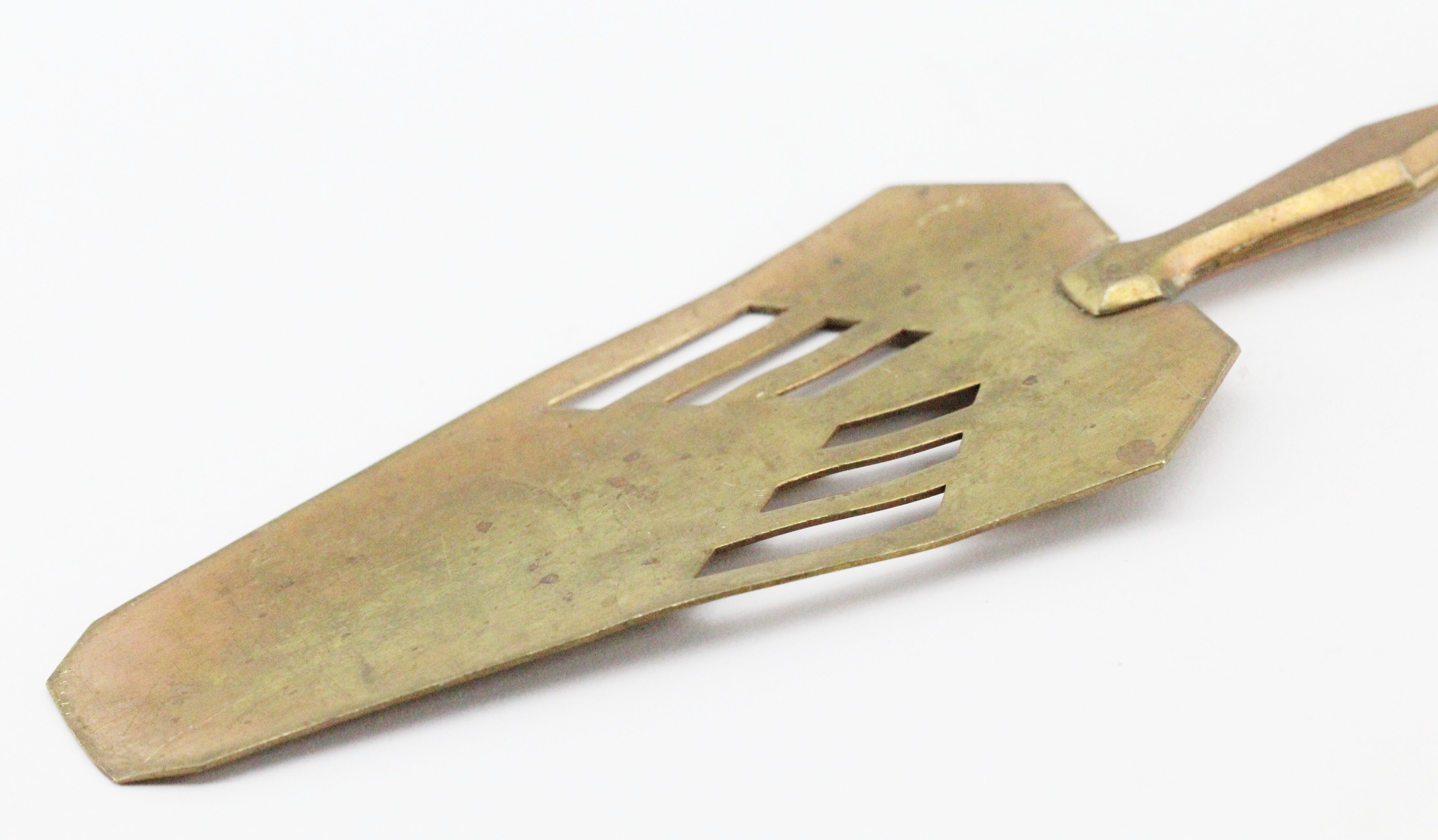 Old two-tone pie shovel