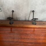 Ancien porte manteau bois + 2 patères double métal noir