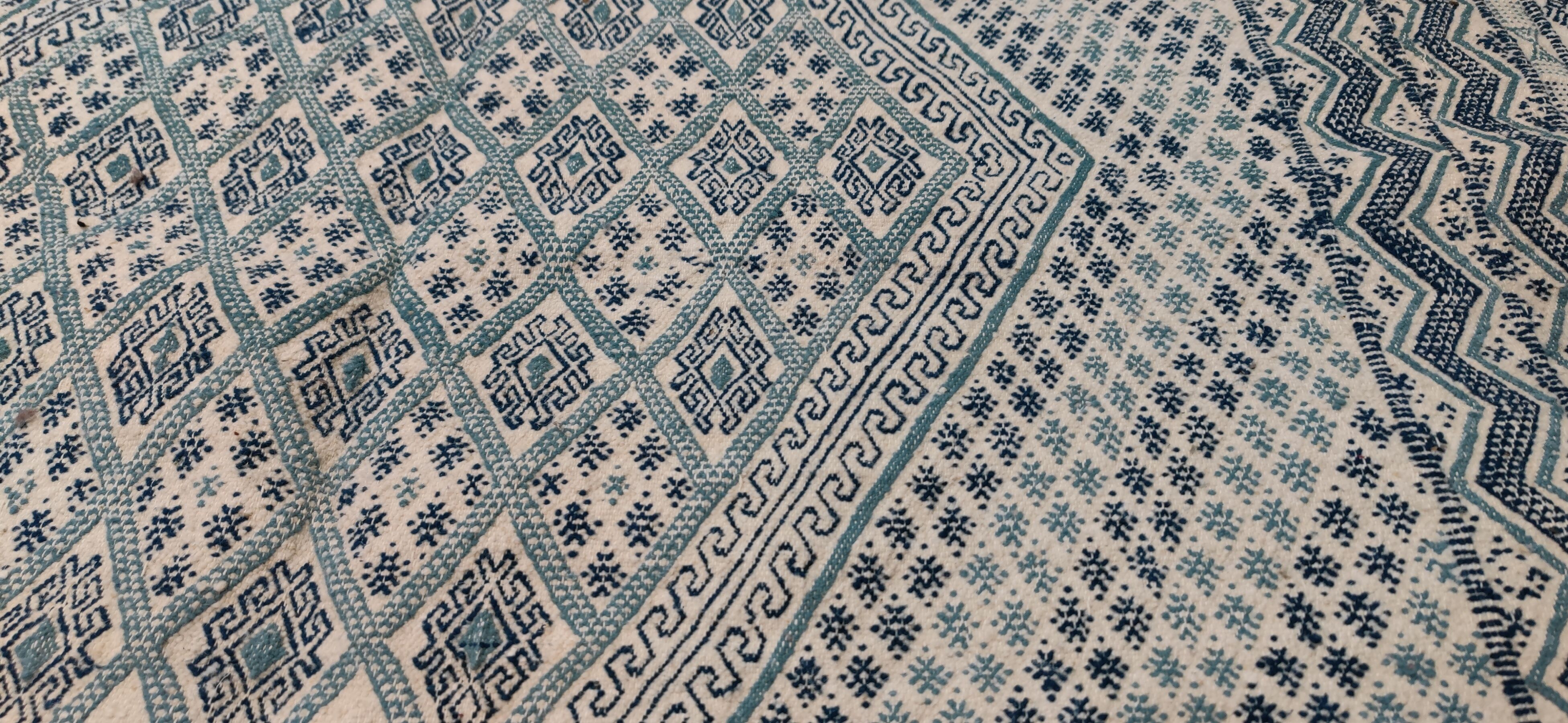 Traditional white and blue margoum carpet woven hands in pure wool