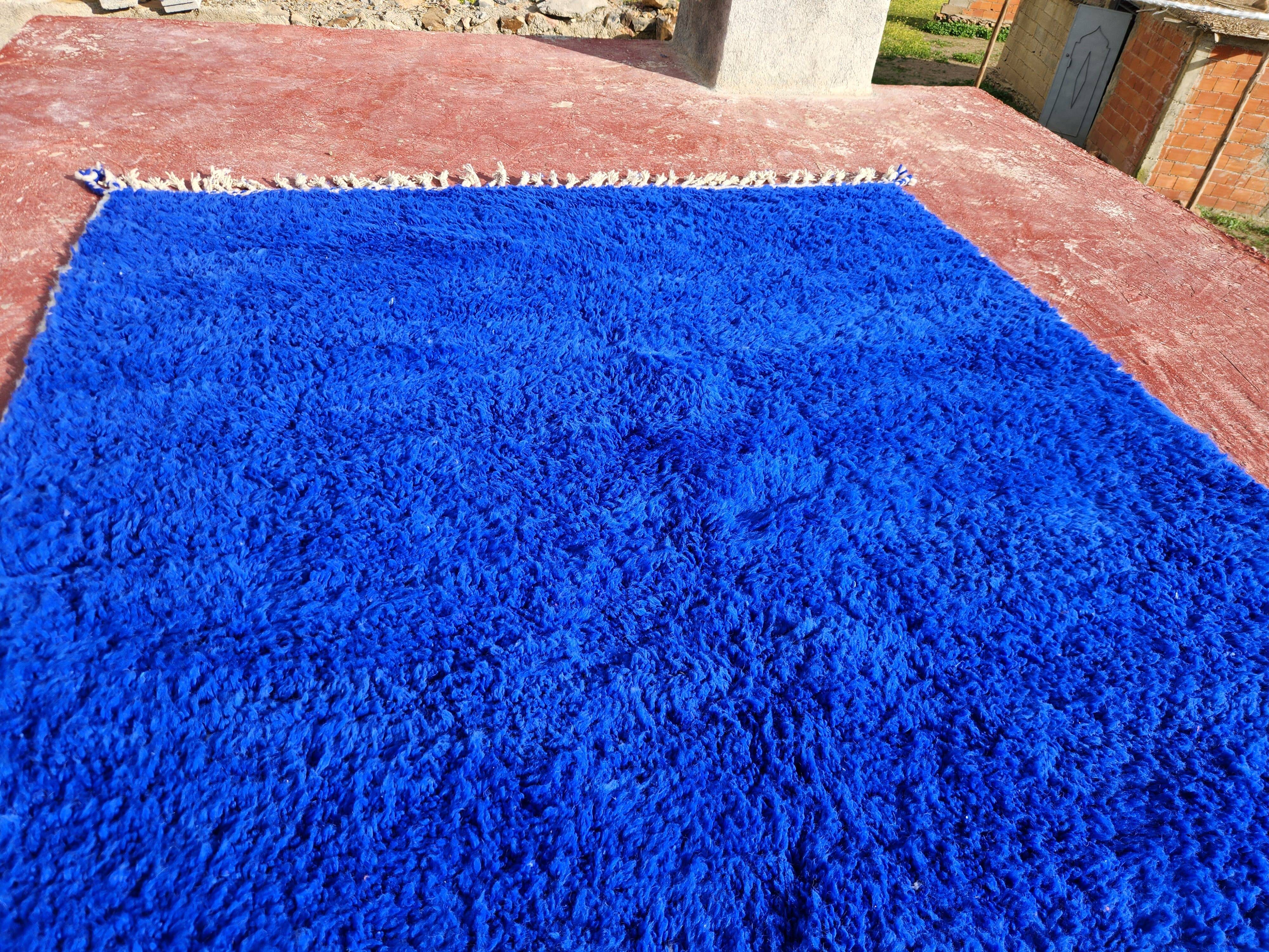 Large Beni Ouarain Berber rug in Majorelle blue, 300x200 cm – thick wool