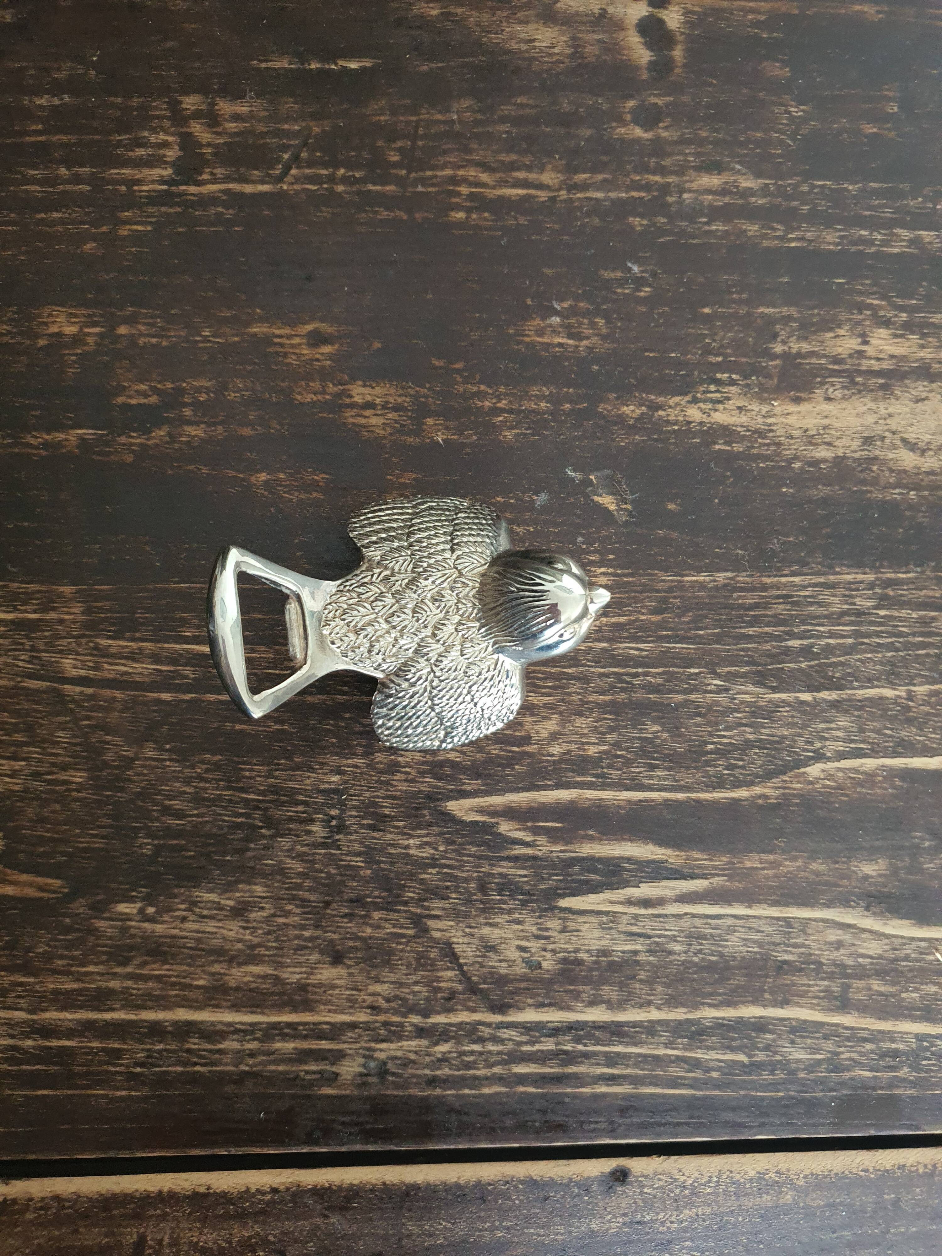 Bird bottle opener in vintage silver metal