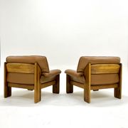 Pair of leather armchairs by Sapporo for Mobil Girgi, italy 1970s