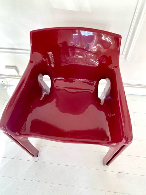 Vico MAGISTRETTI pour Artemide, Fauteuil, modèle ''GAUDI