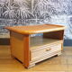 Meuble d'appoint vintage en rotin