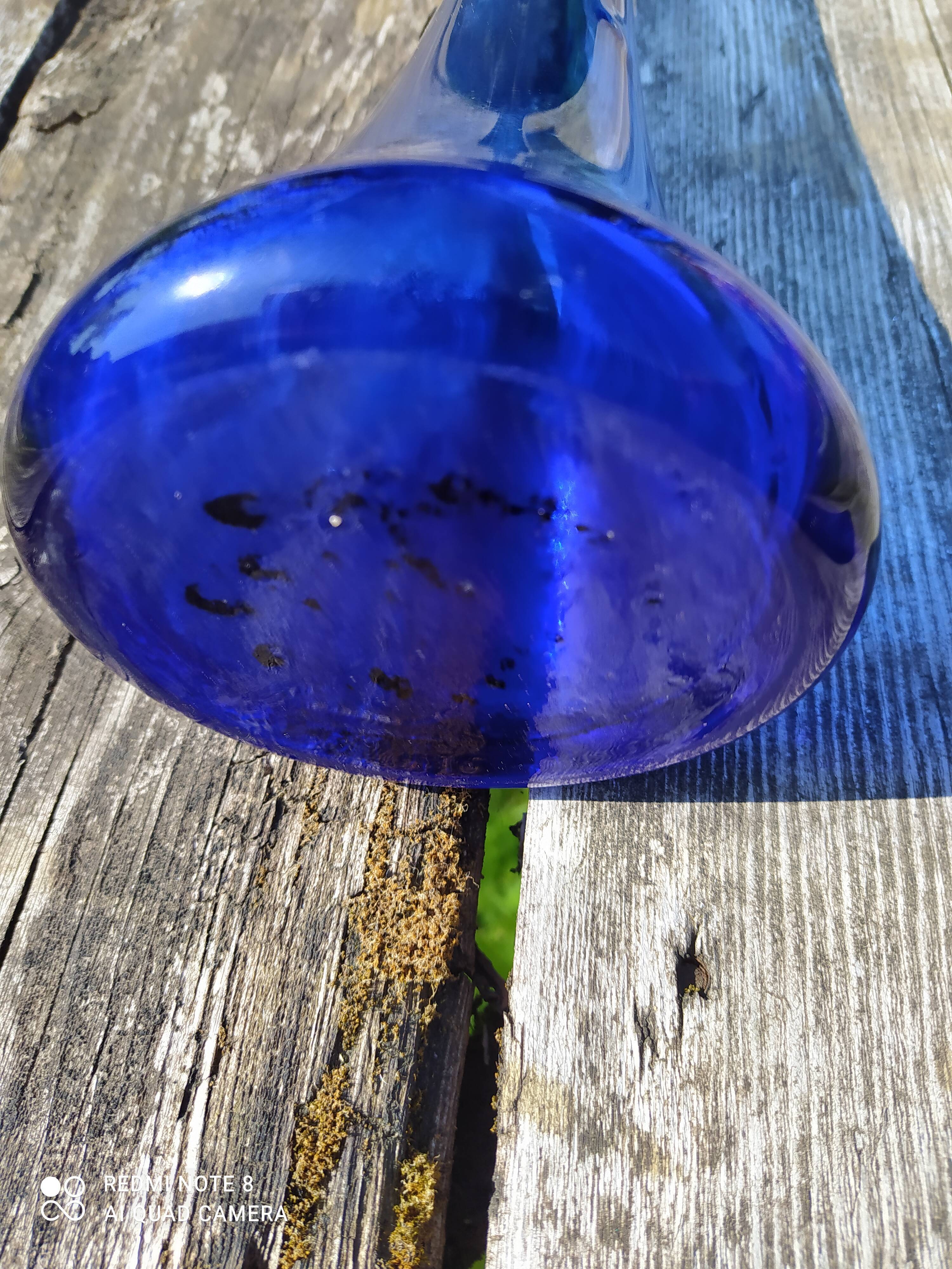 Vintage blue soliflore