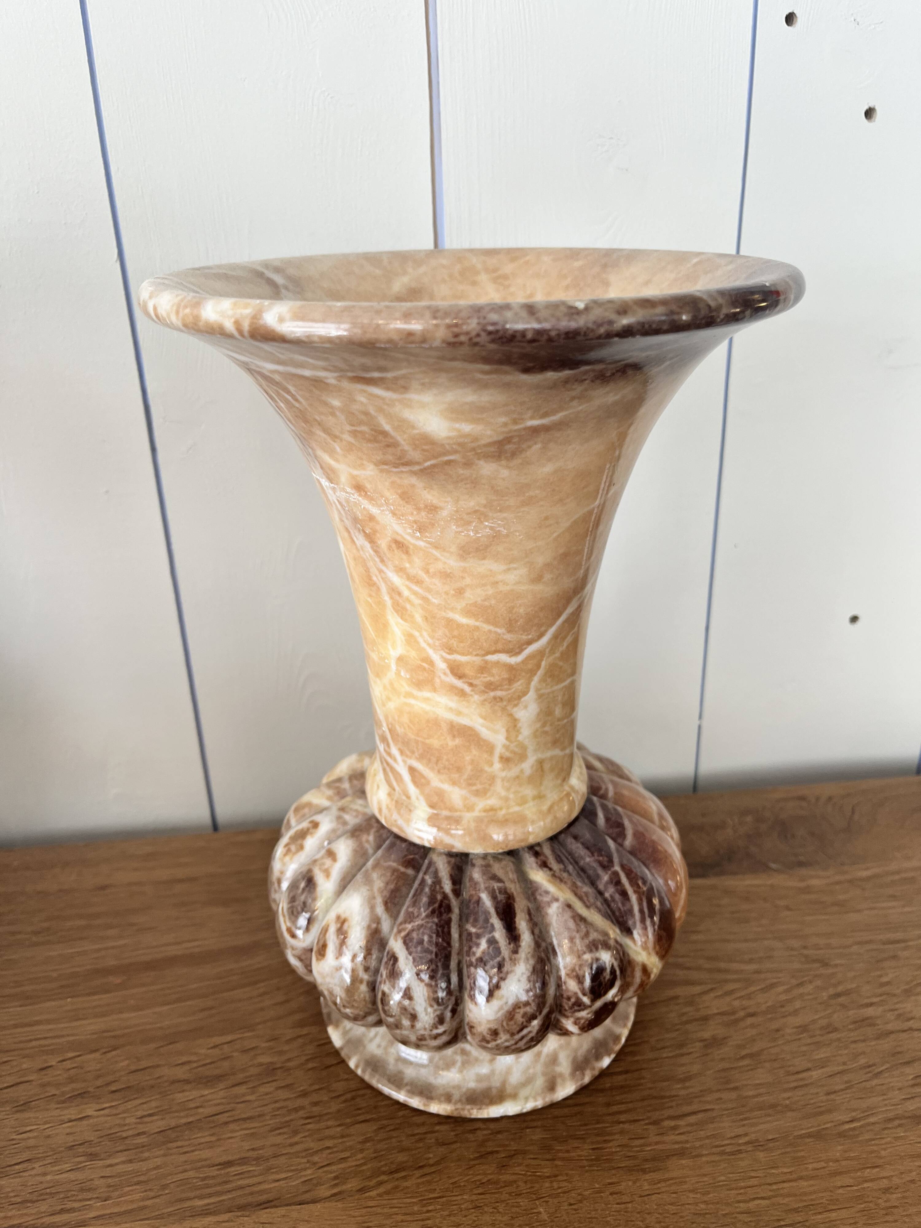 Vintage honey onyx urn vase