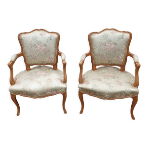 Paire de fauteuils cabriolet