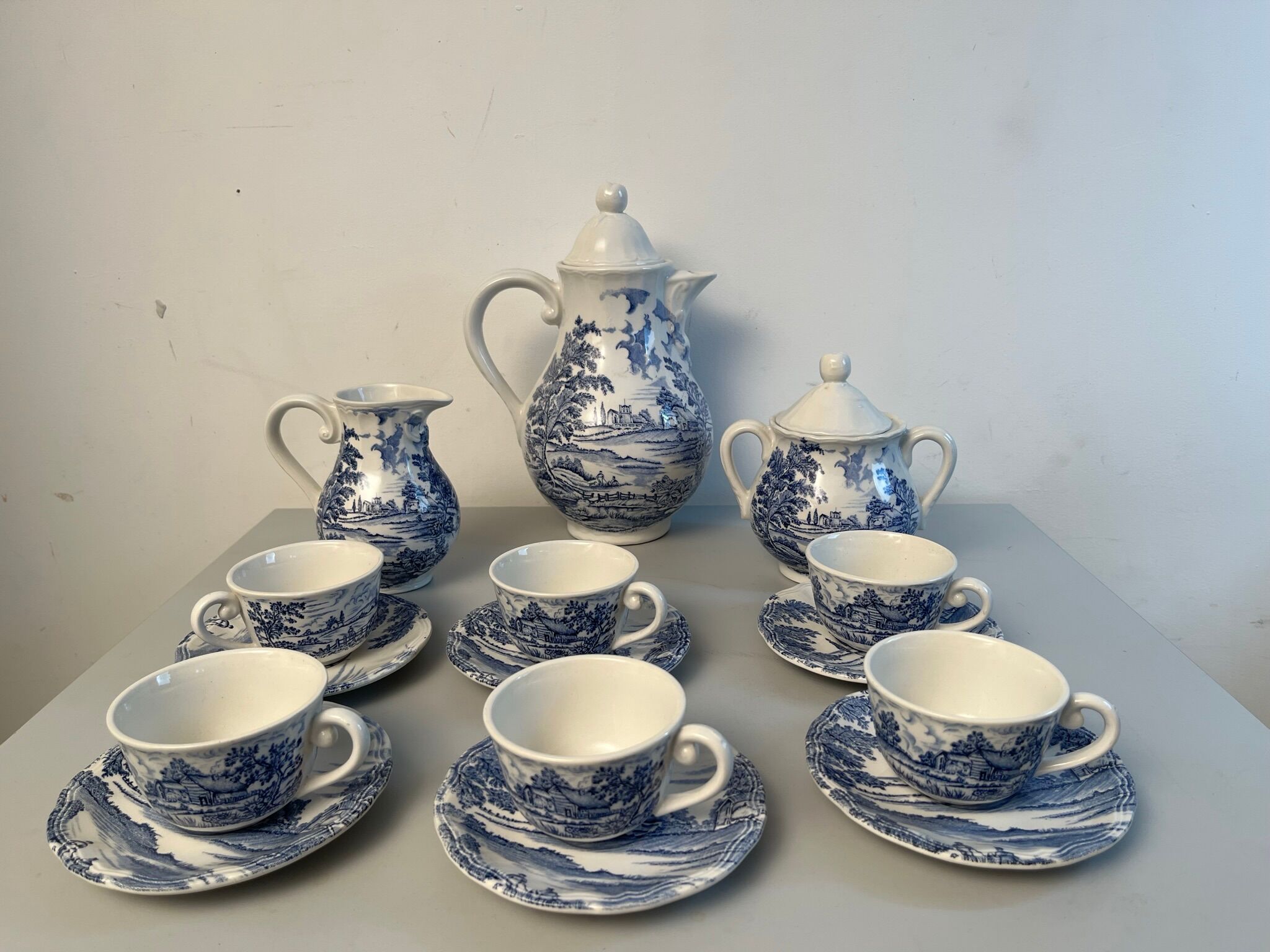 English style coffee service 70s