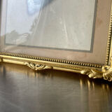 Antique  Frame gilded wood measurements 22 cm x 17  cm Convex Glass