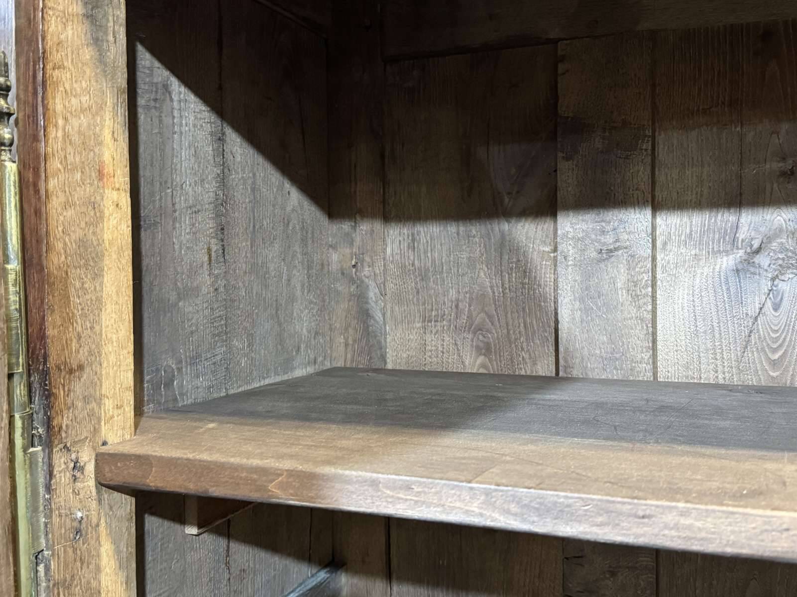 19th-century Breton wardrobe in oak and chestnut.
