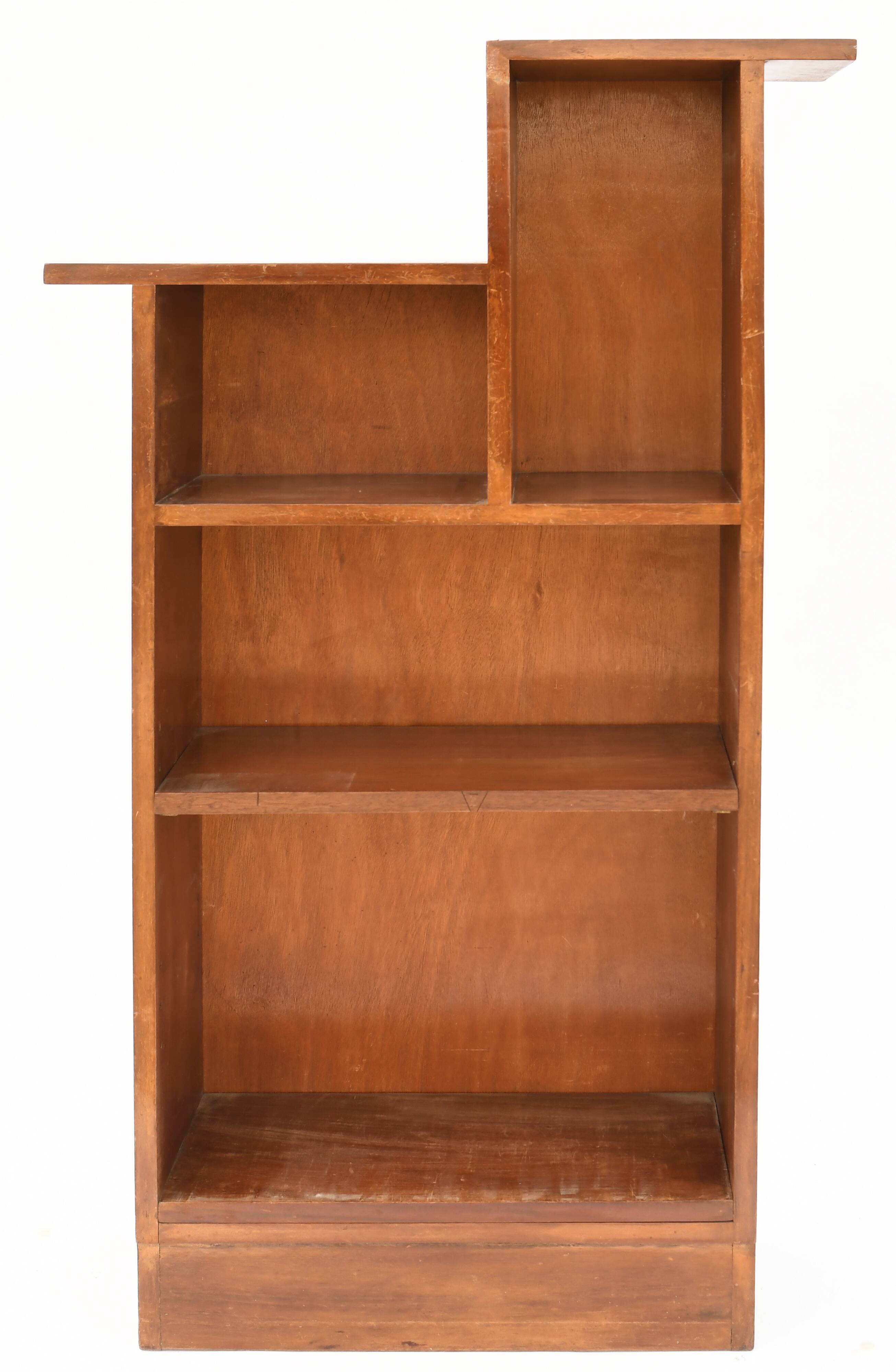 Étagère d'époque 1940