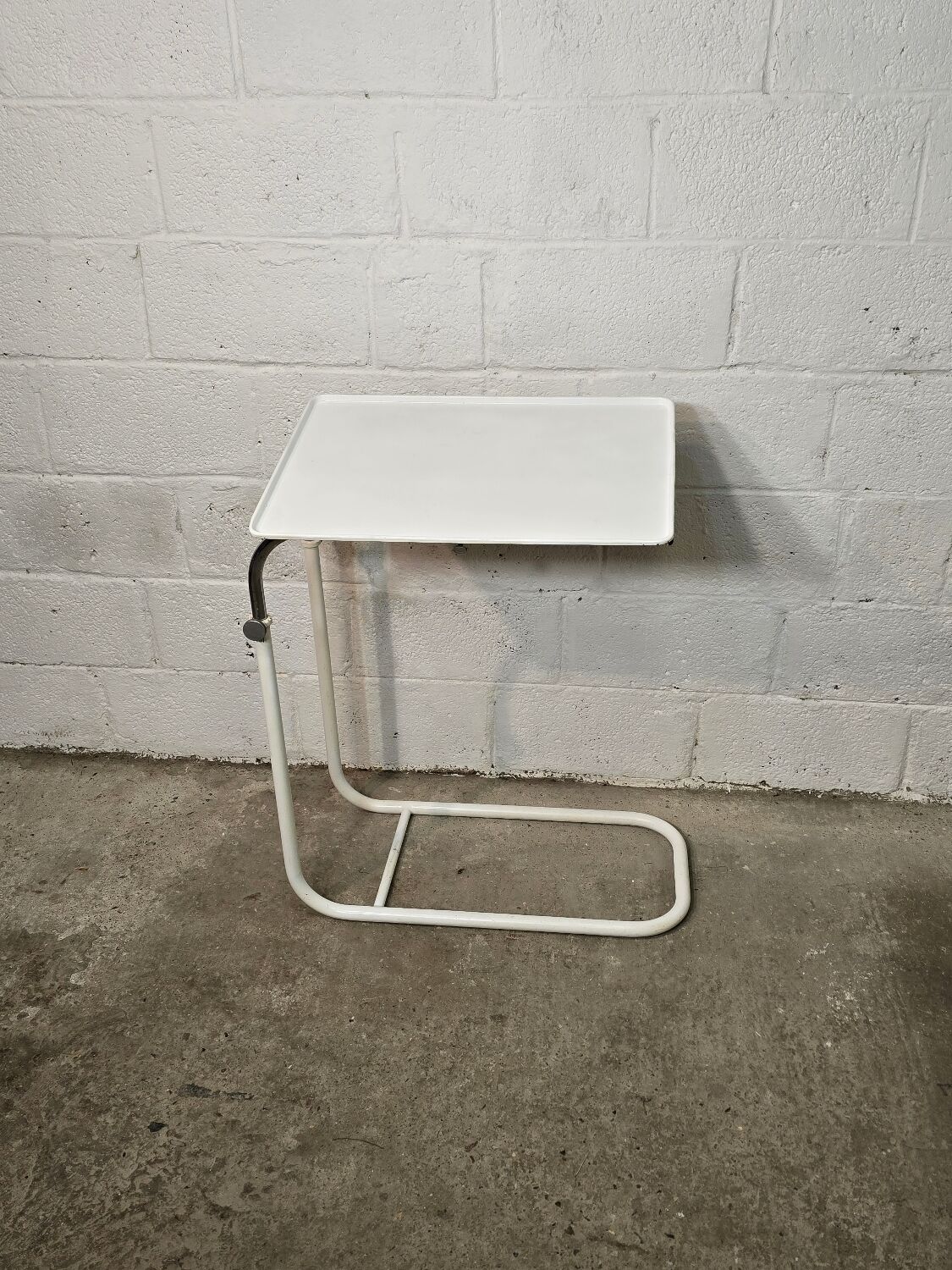 1970s adjustable side table in white lacquered metal