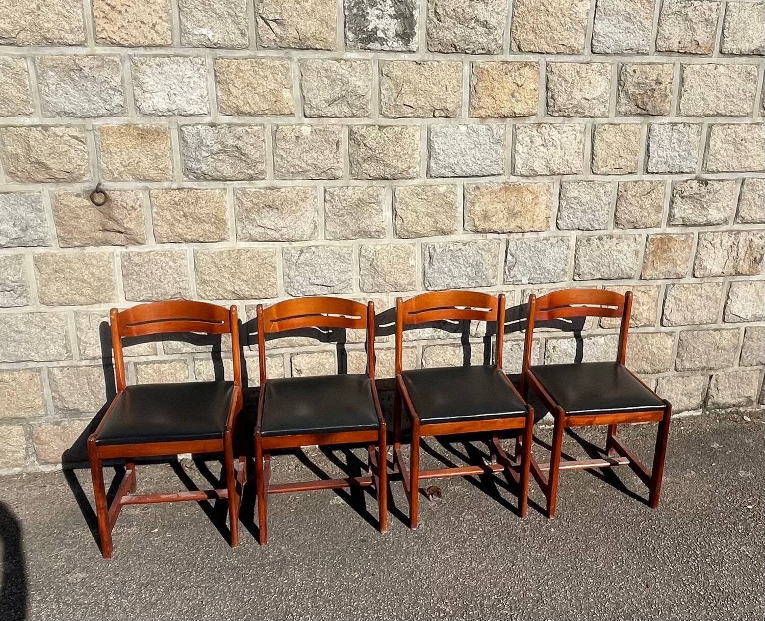 4 chaises de salle à manger style danoises