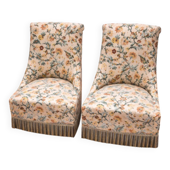 Pair of crapaud armchairs / Napoleon III – floral fabric – fringed skirt