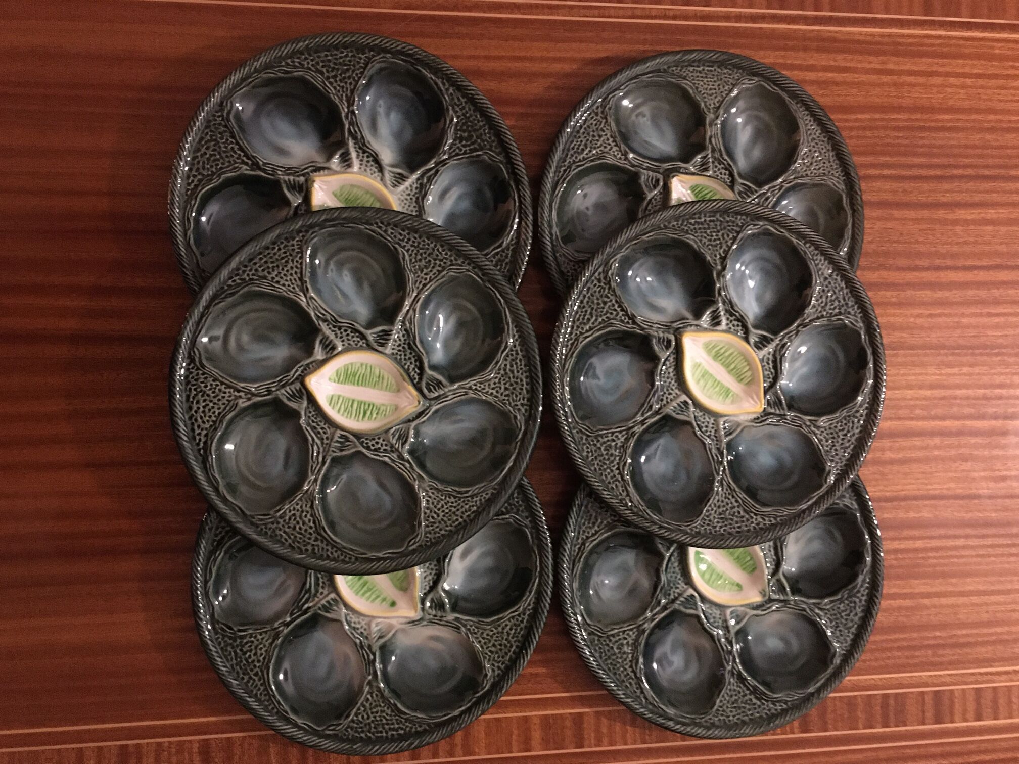6 oyster plates from the St Clément manufacture