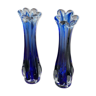 Paire de soliflores bleu en verre soufflé Japon