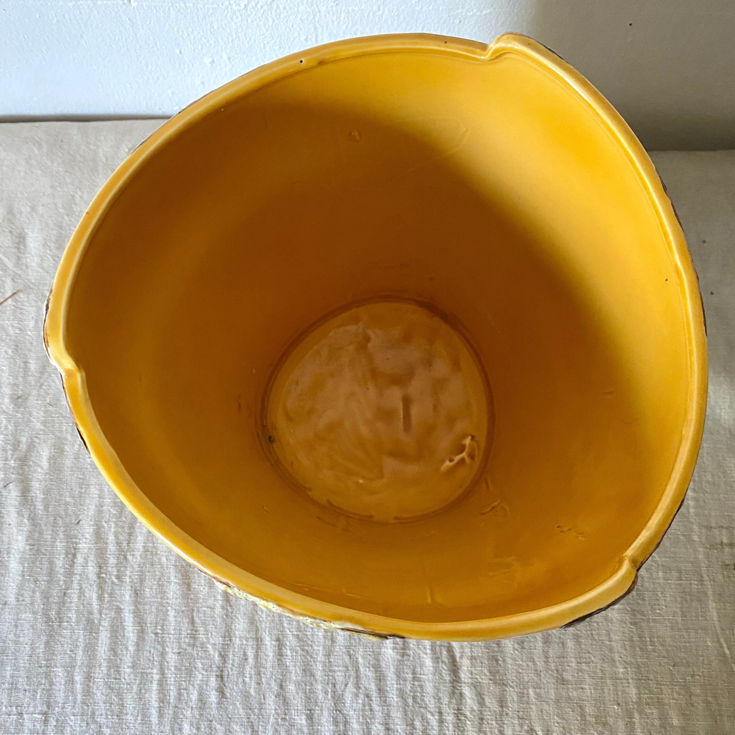 Vintage ceramic pot cover Big fire