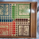 Plateau de jeu ancien en bois, jeu des petits chevaux et jeu de dames