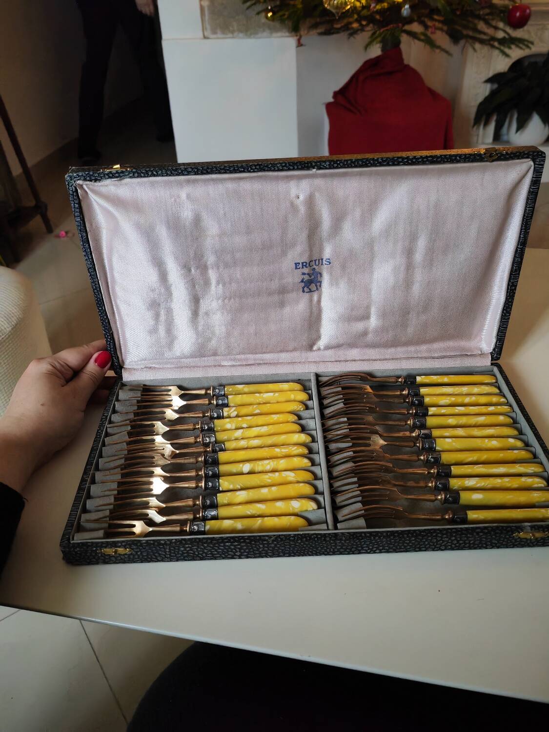 Old bakelite cutlery