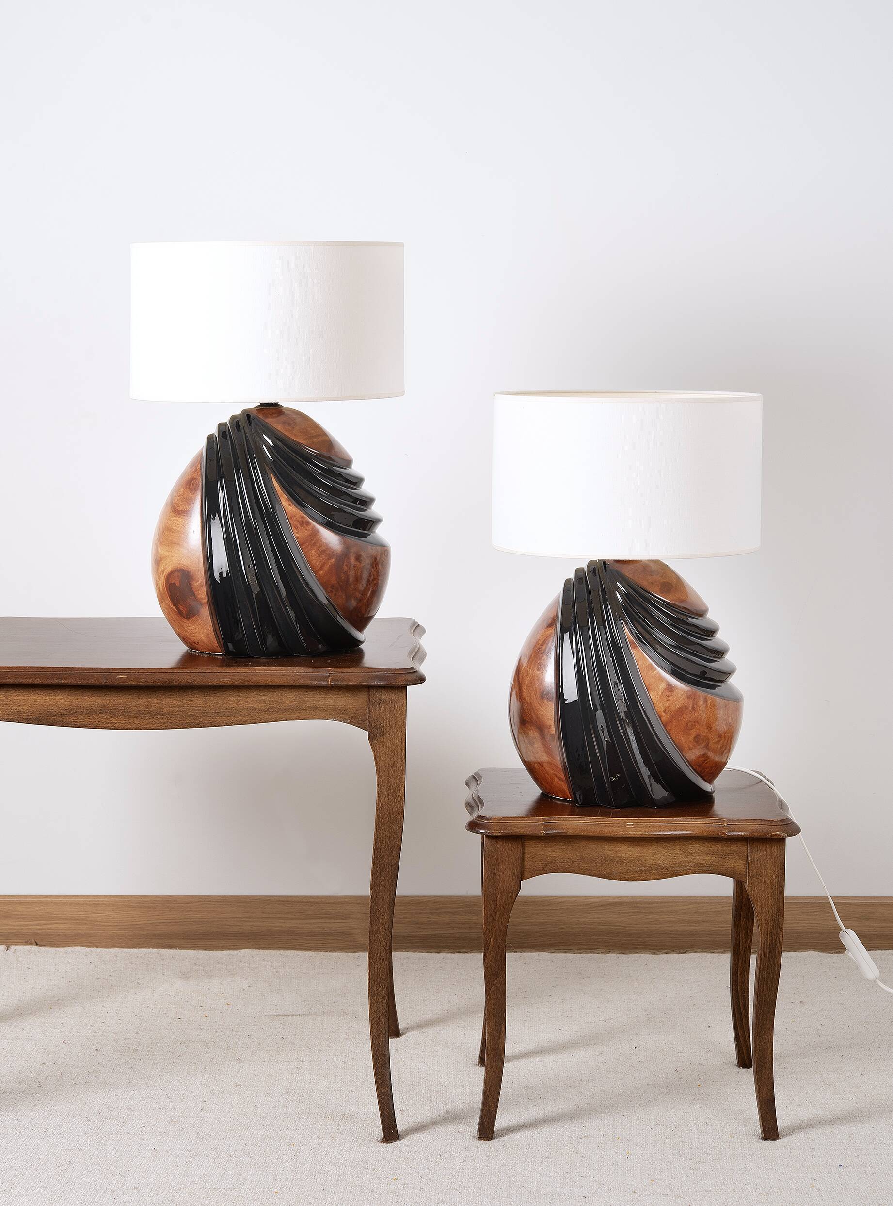 Paire de lampes dans le style Hollywood Regency