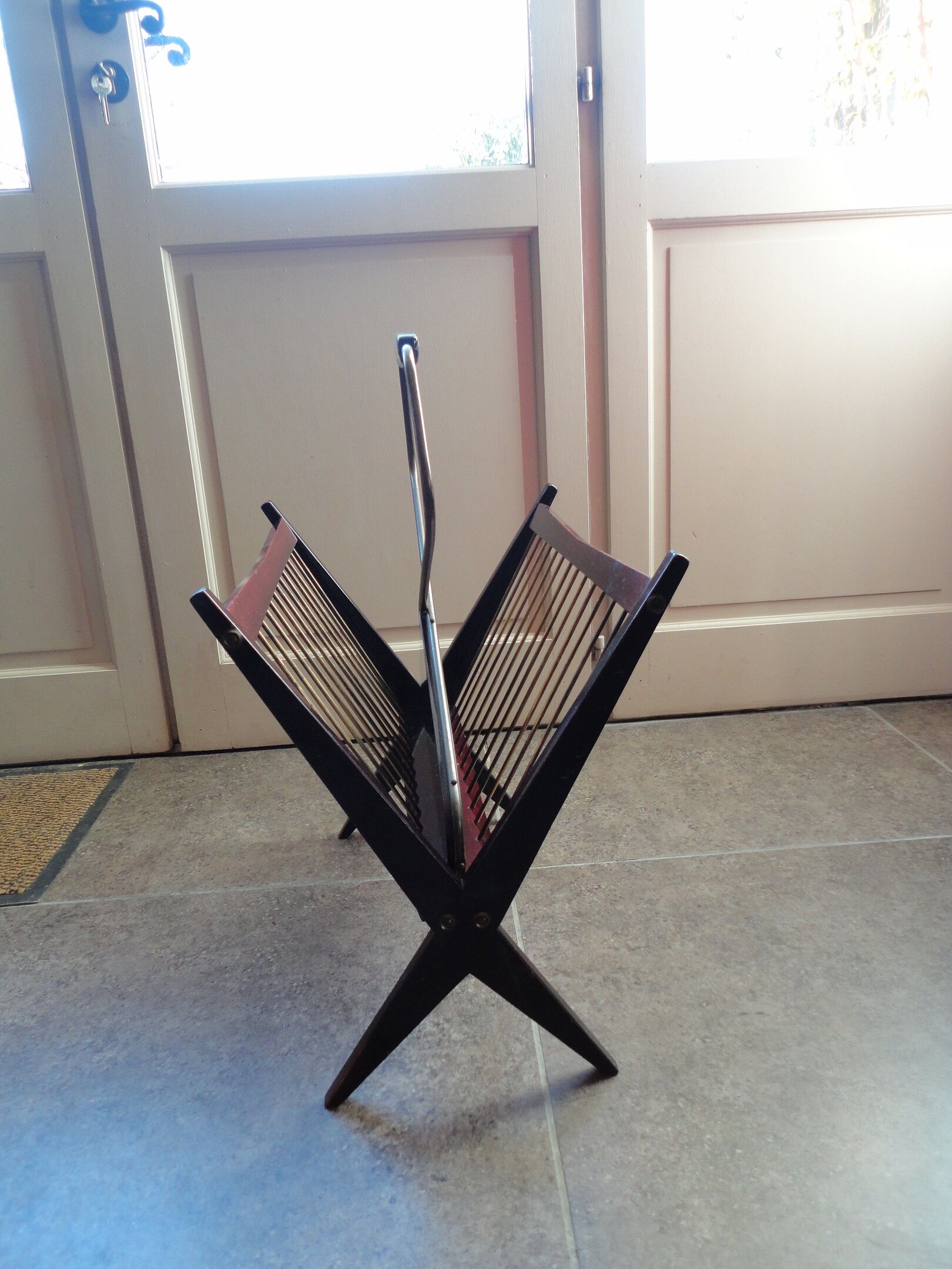 Magazines vintage wood and brass door