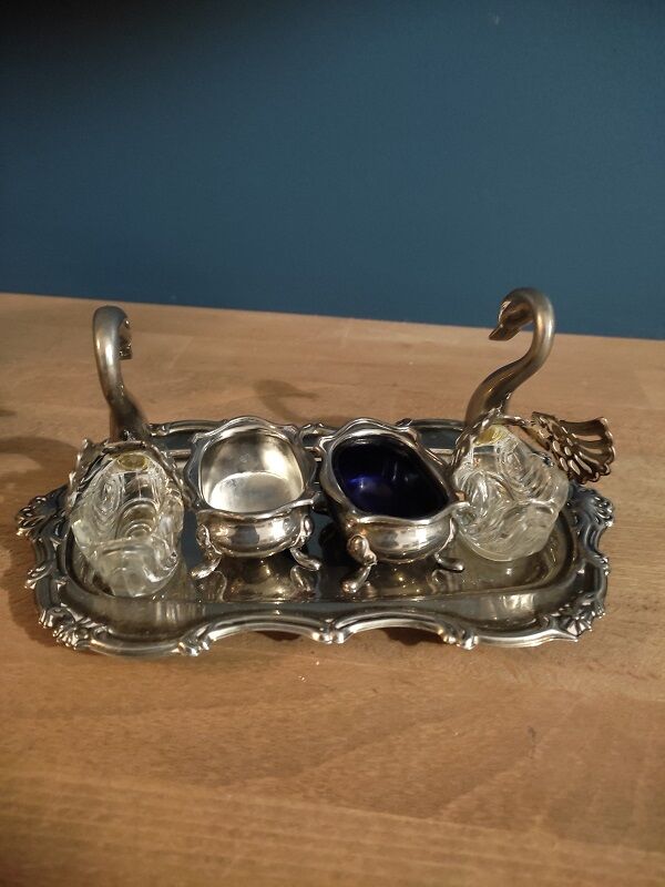 Set salt shaker Pepper boxes metal and swan glass dp 012336