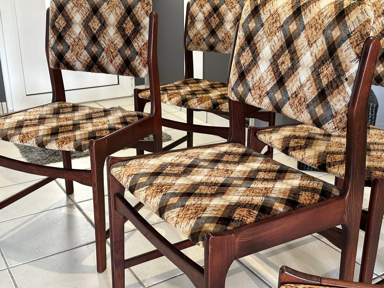 Set of 6 vintage Scandinavian chairs from the 1970s