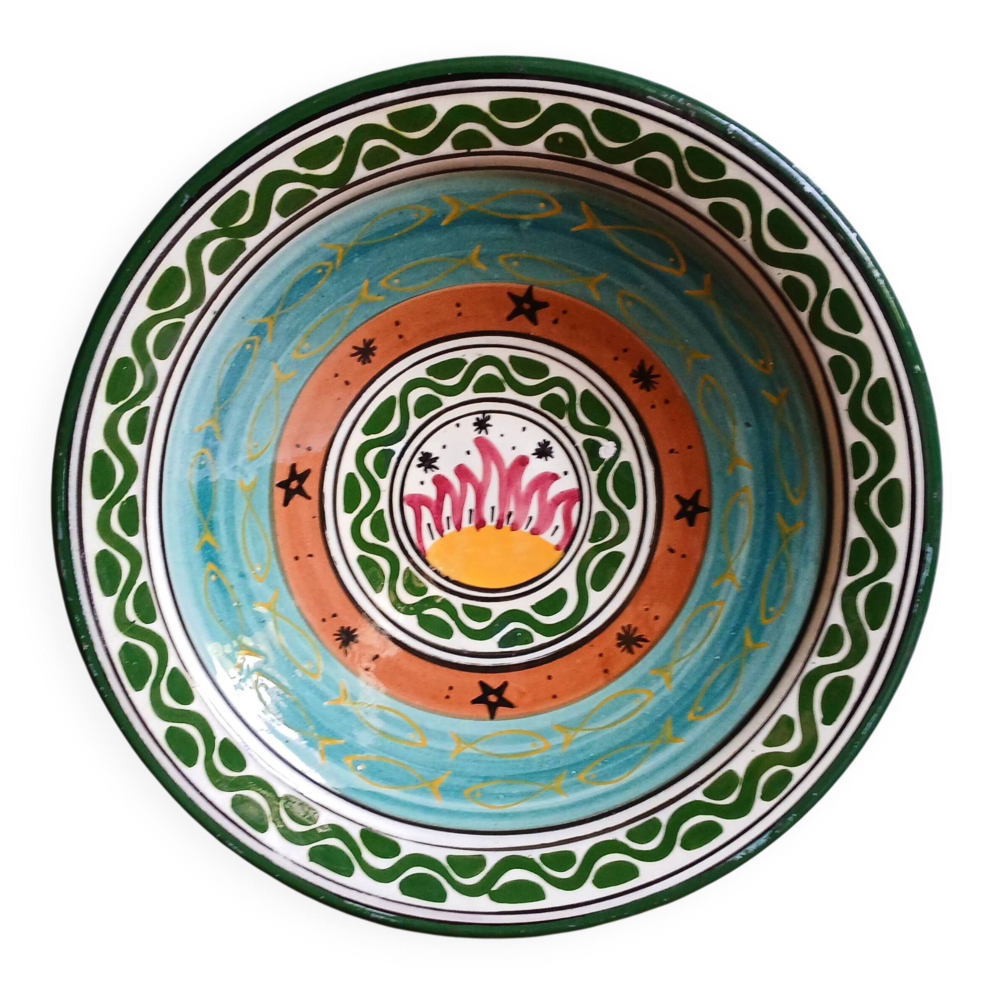 Plate on pedestal XL signed. Potters' City Safi in Morocco.