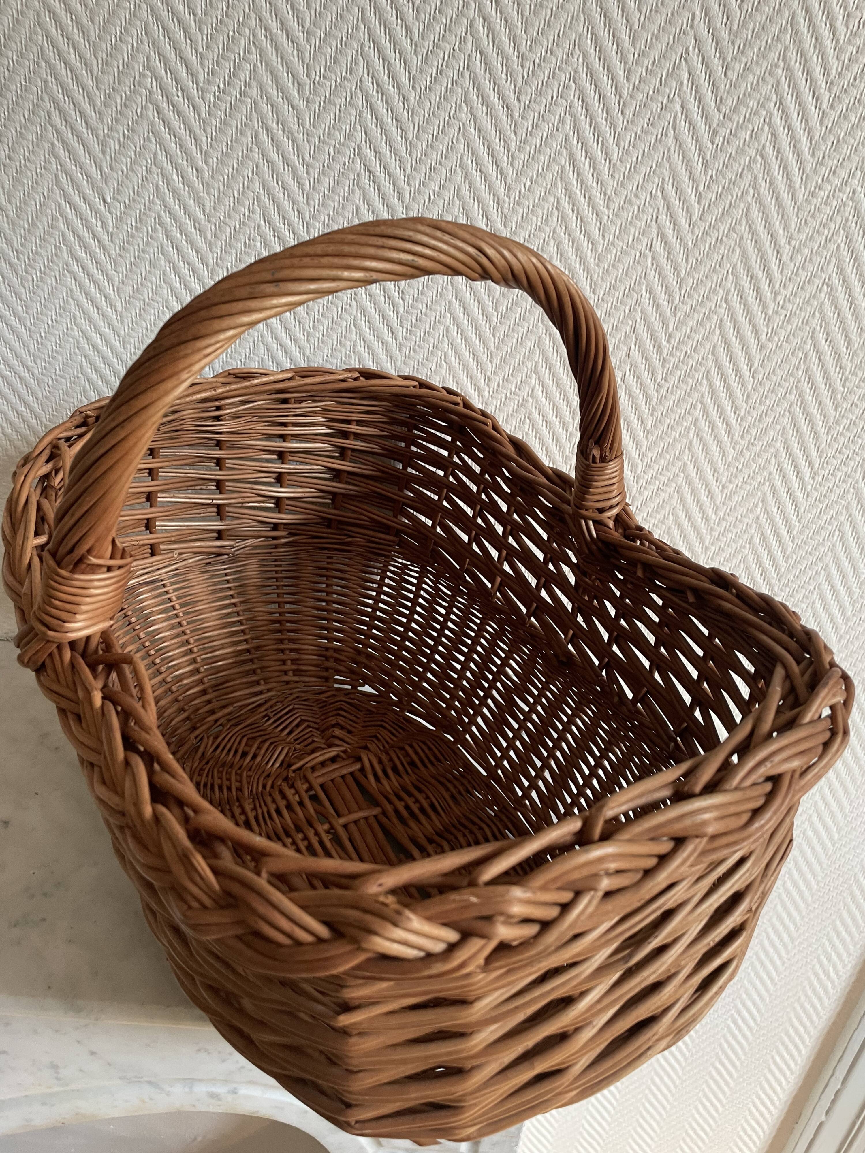Domed wicker basket