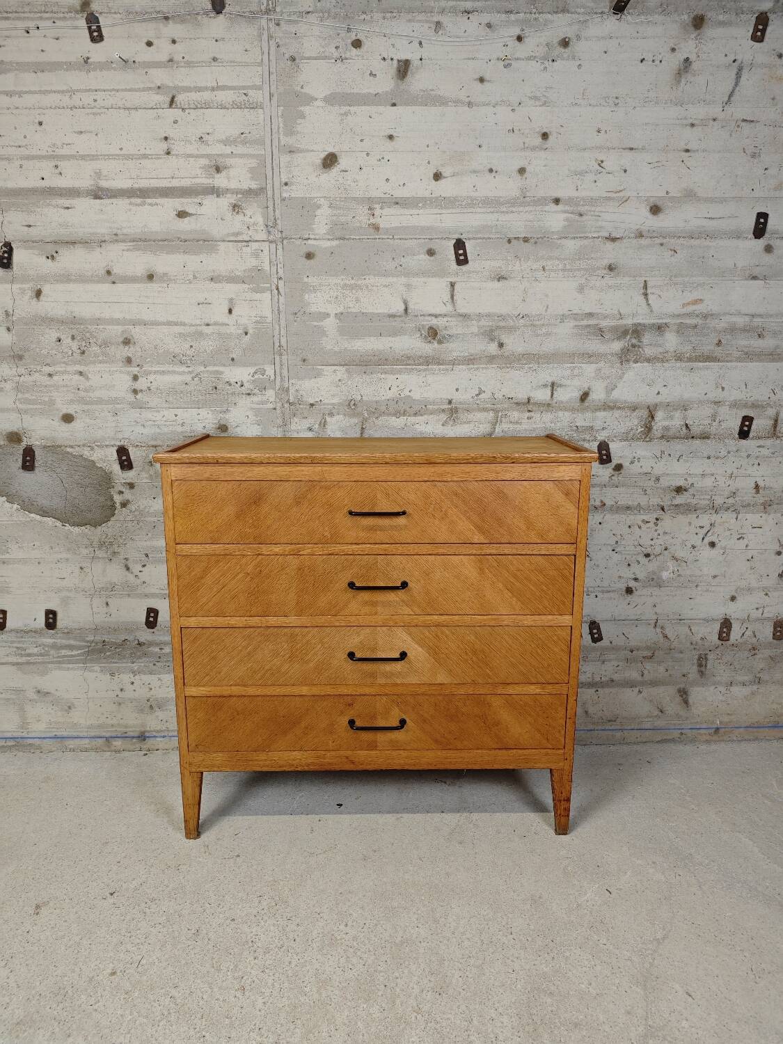Vintage chest of drawers