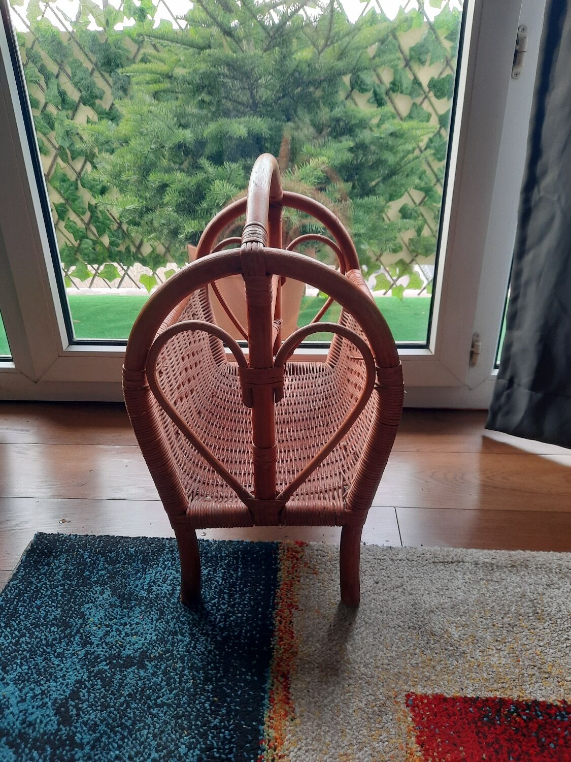 Rattan magazine holder