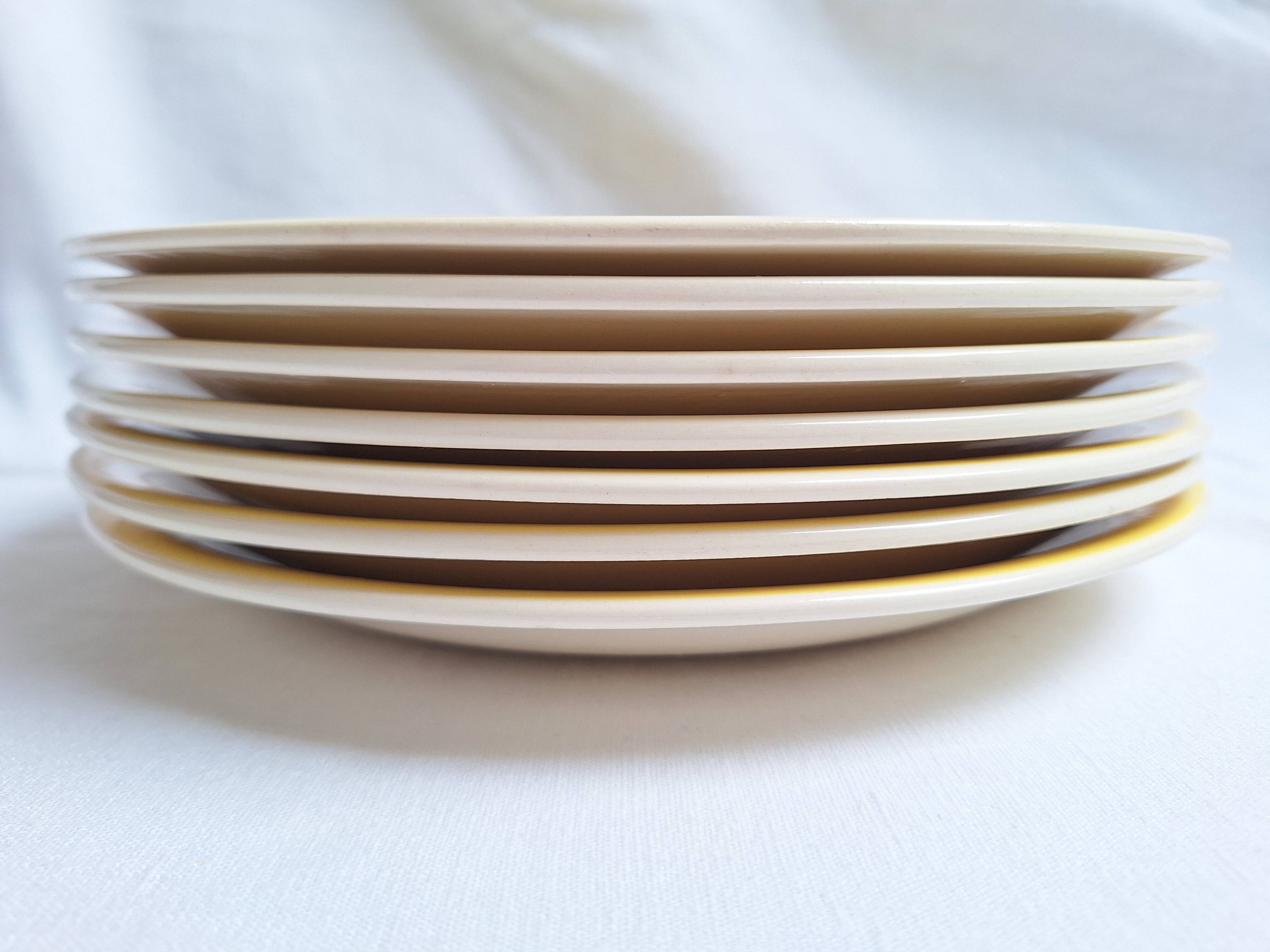 Villeroy & Boch yellow dinner plates
