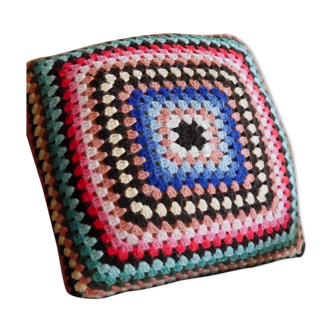 Coussin au crochet