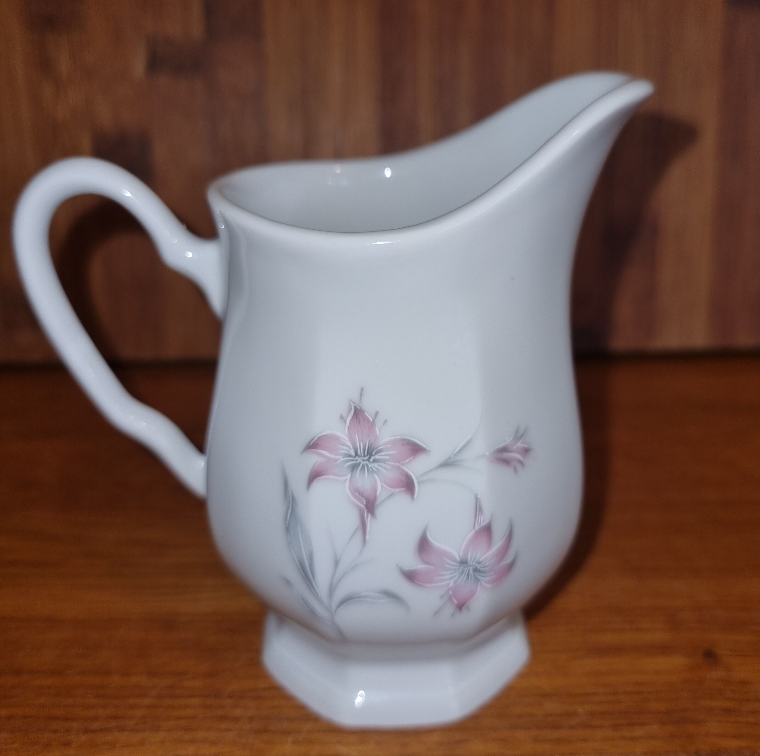 Creamer Milk jug in Sologne porcelain
