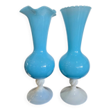 Paire de vase en verre soufflé bleu opalin – H. 35 cm