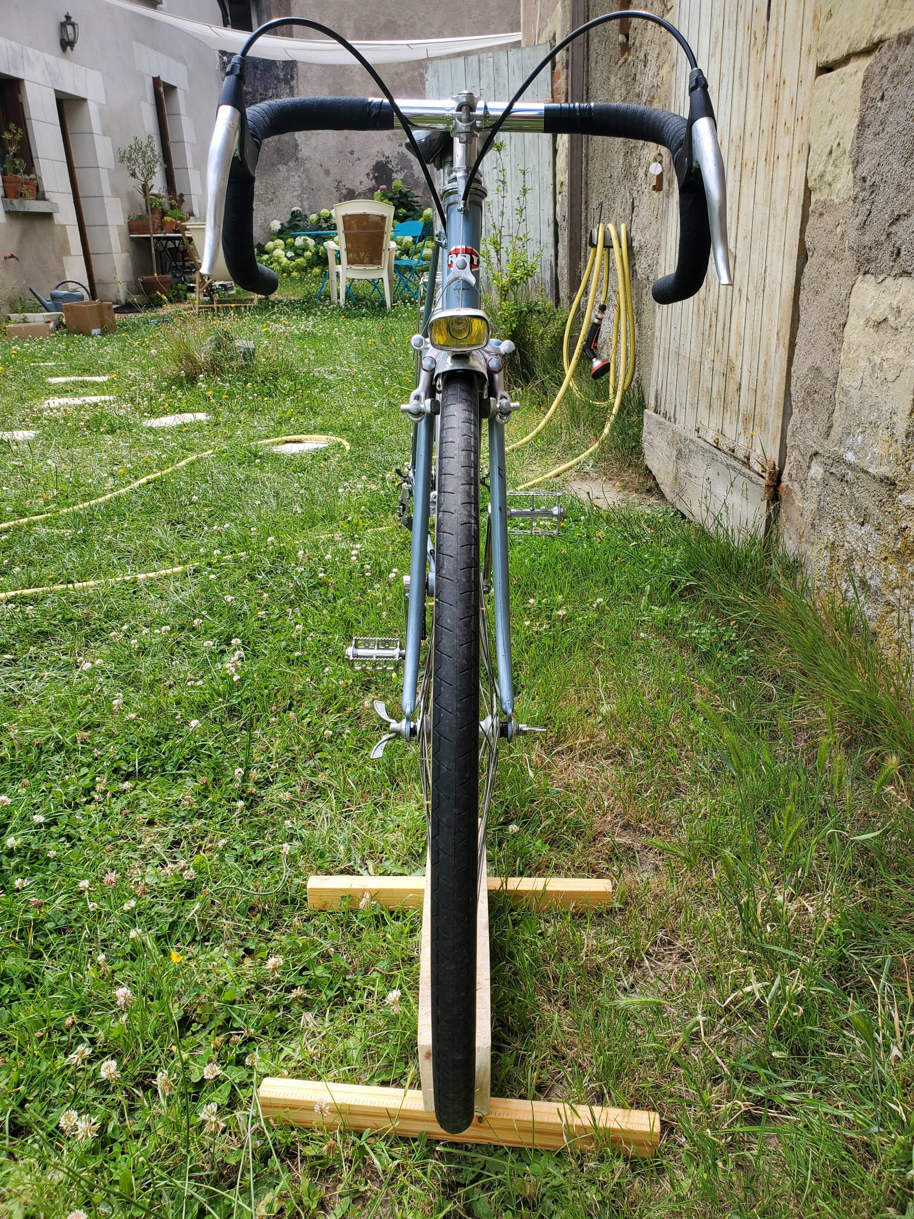 Vélo vintage ancien randonneuse Roy restauré