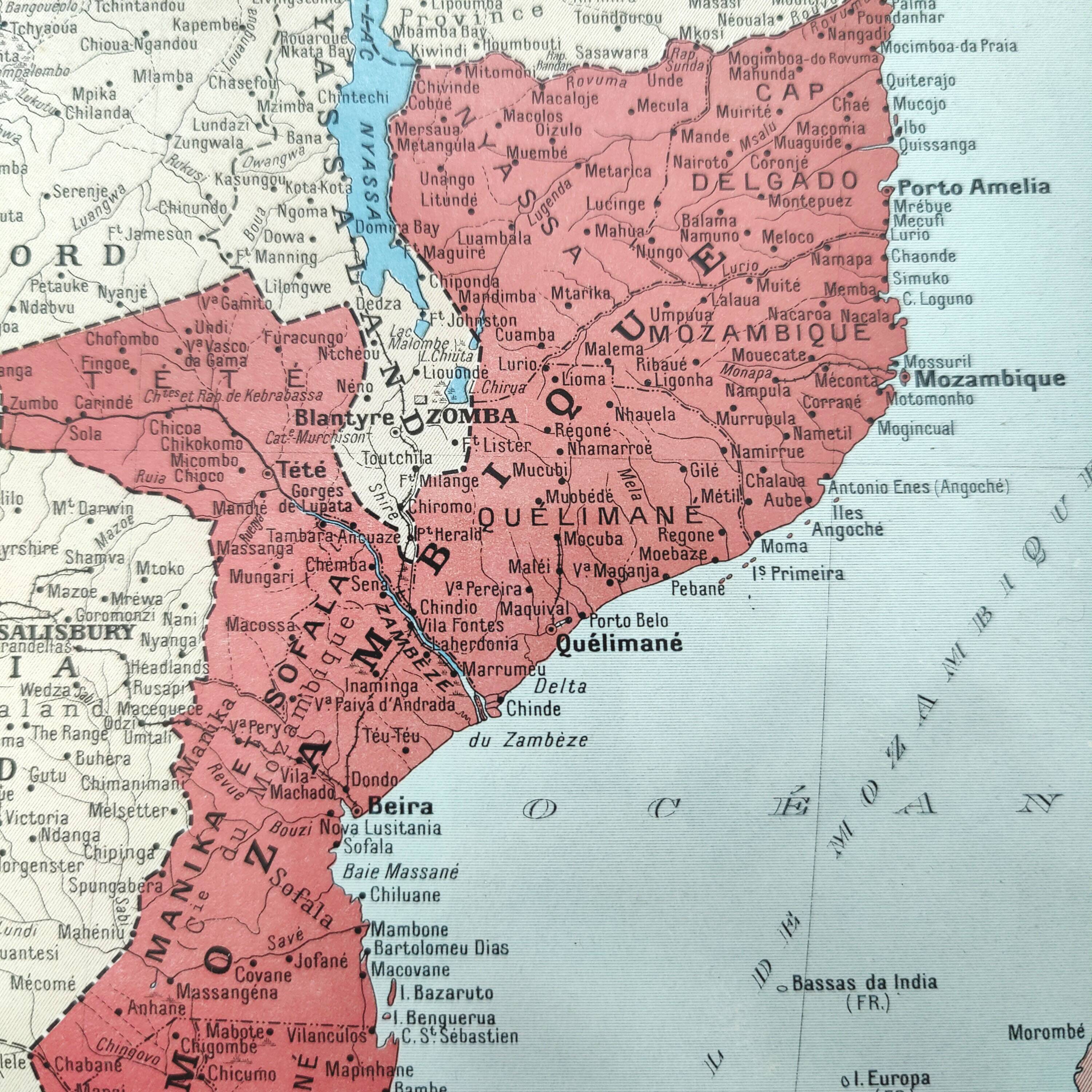 Vintage map of South Africa 38x43cm from 1950