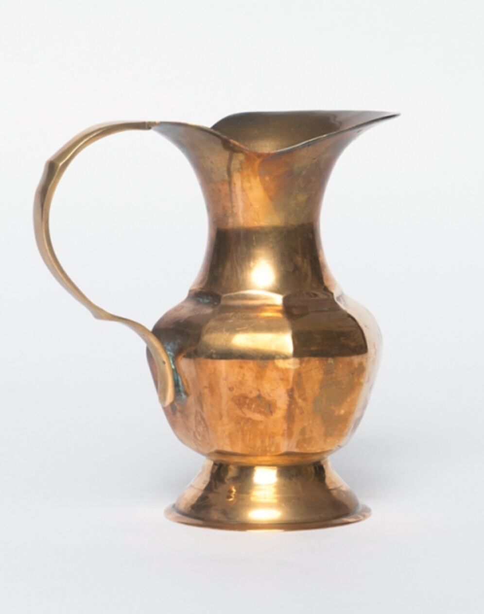 Decanter vintage brass