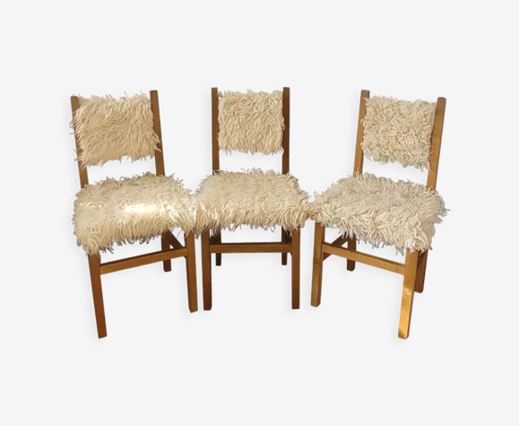 3 chaises moumoute chalet bois et laine deco savoyarde