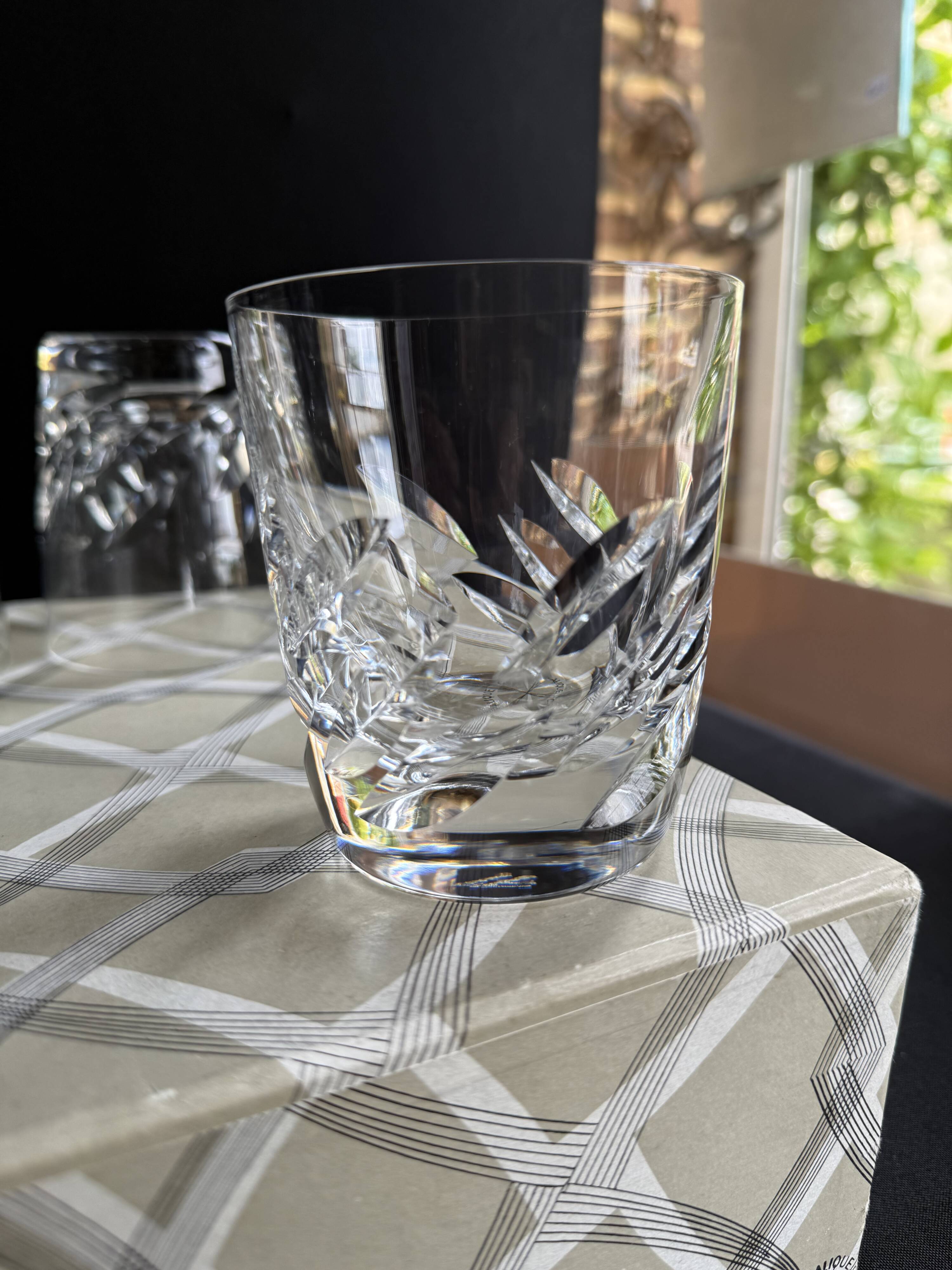 6 Lalique France Artois whisky glasses in a box