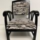 Fauteuil style Louis XV zébré