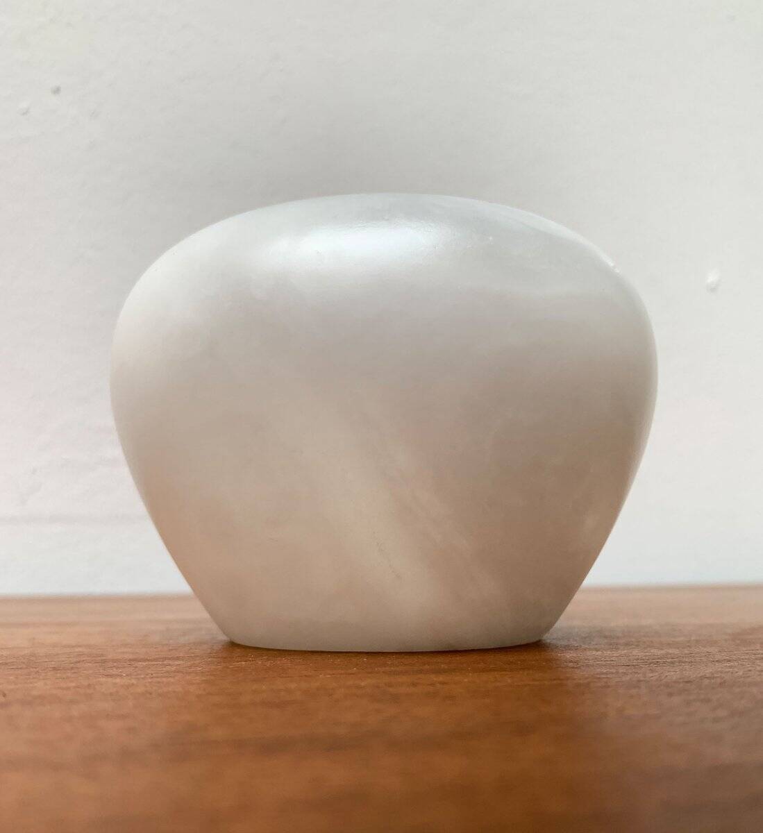 Vintage bowl in Italian alabaster