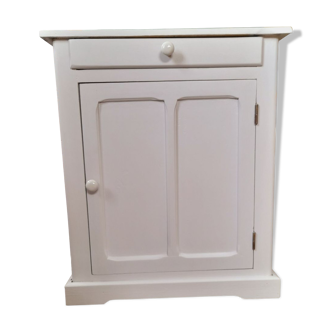 Buffet or Parisian bedside