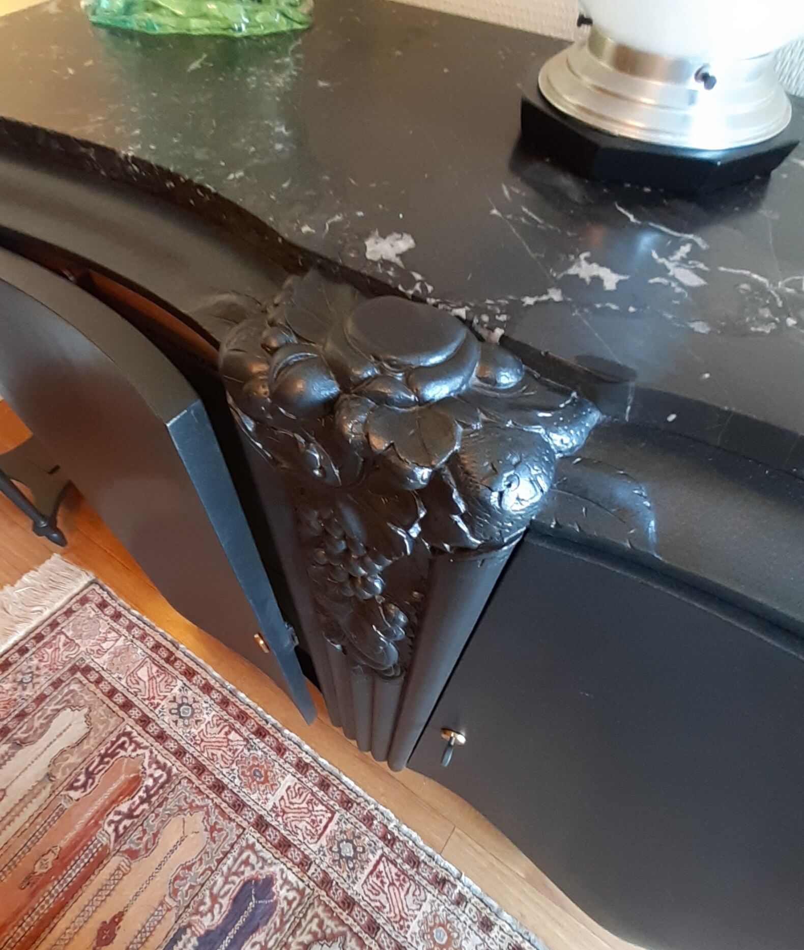 Buffet art deco black steel on marble or 2-door dresser