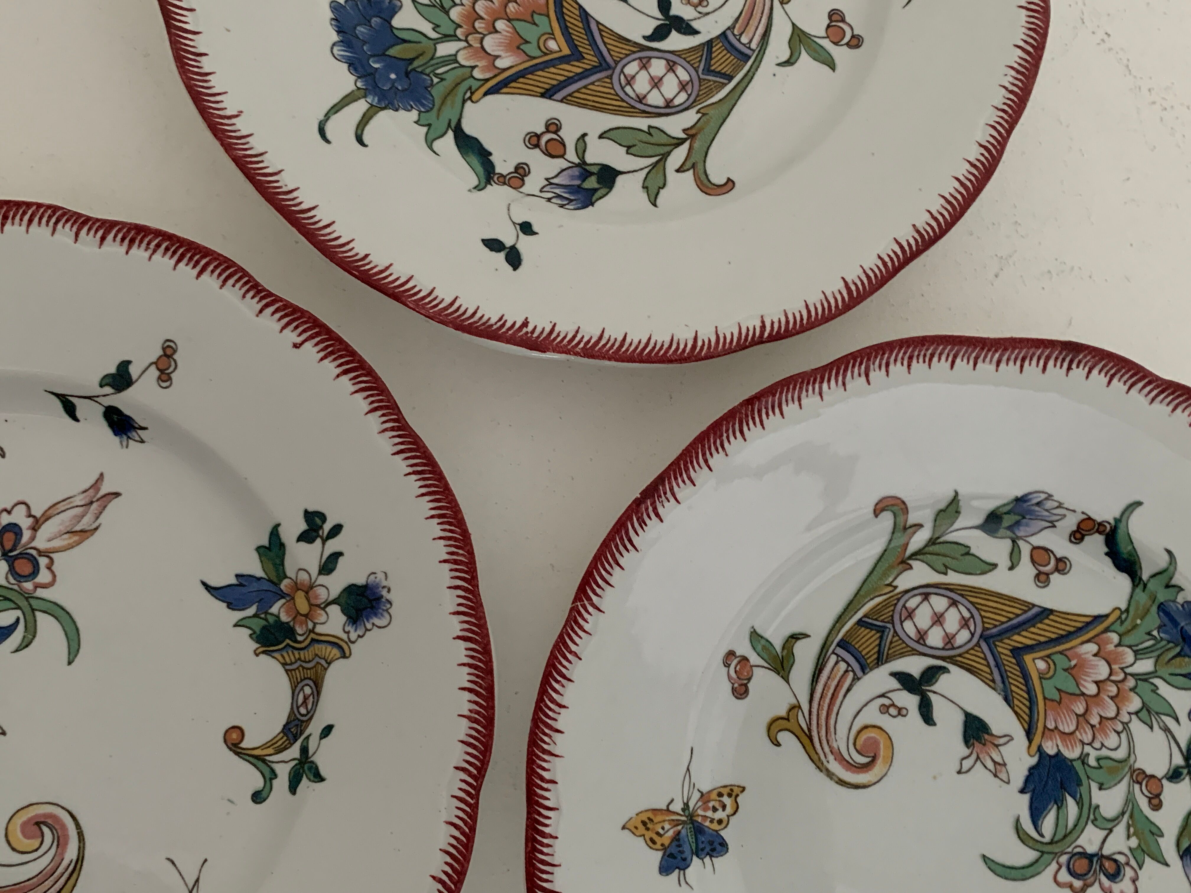 6 Sarreguemines dessert plates, cornucopia, 1928
