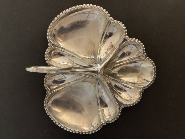 Plat apéritif en métal argenté Walker & Hall Sheffield England art déco 1920